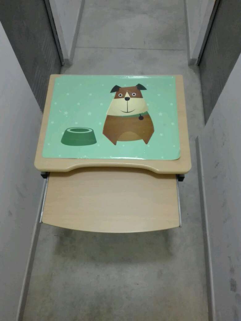 REGALO Mesa ordenador 2