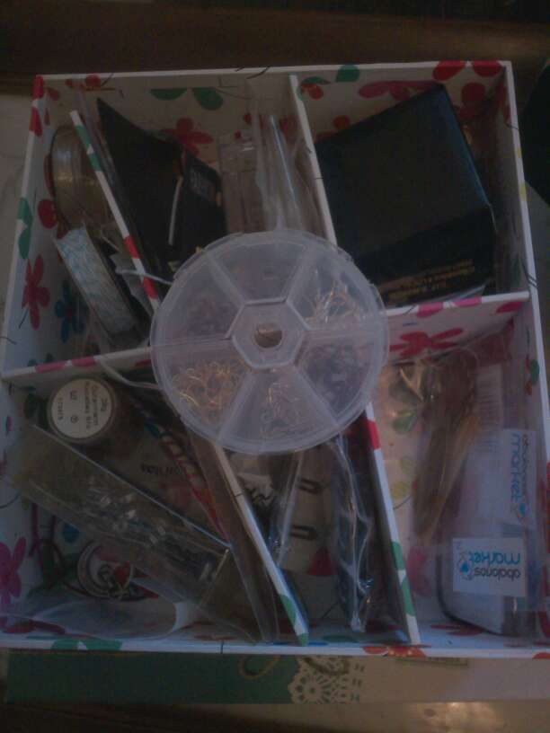 REGALO set de articulos para bisuteria REGALO set de articulos para bisuteria