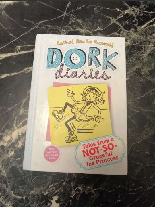 REGALO Libro Dork Diaries
