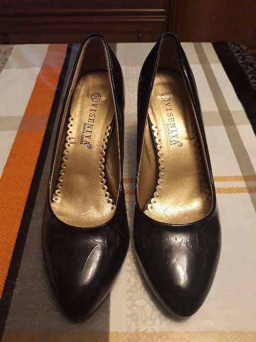 REGALO Zapatos de salón REGALO Zapatos de salón