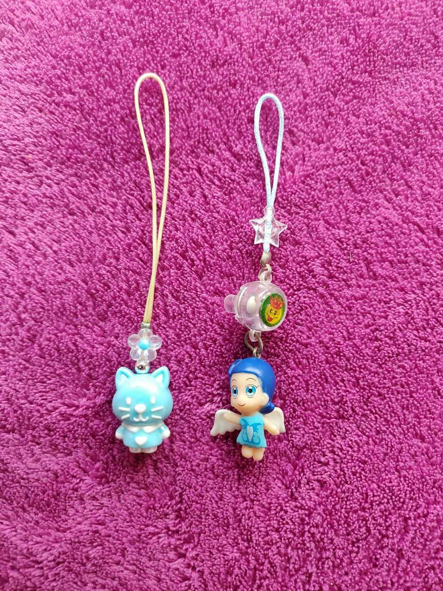 REGALO Gomas de borrar y adornos 3