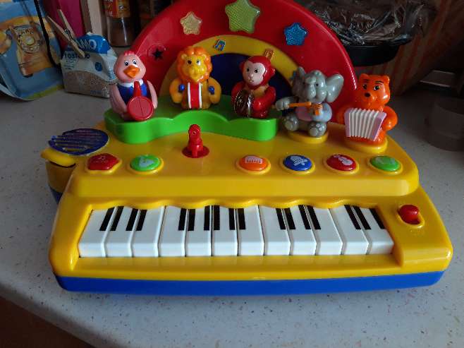 REGALO piano juguete  1
