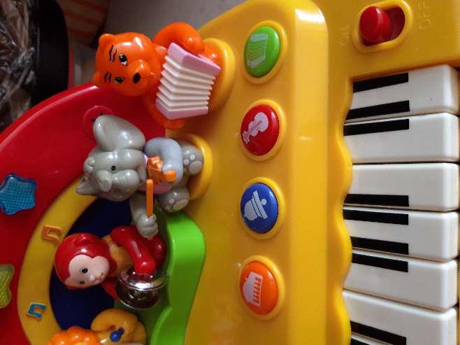 REGALO piano juguete  2