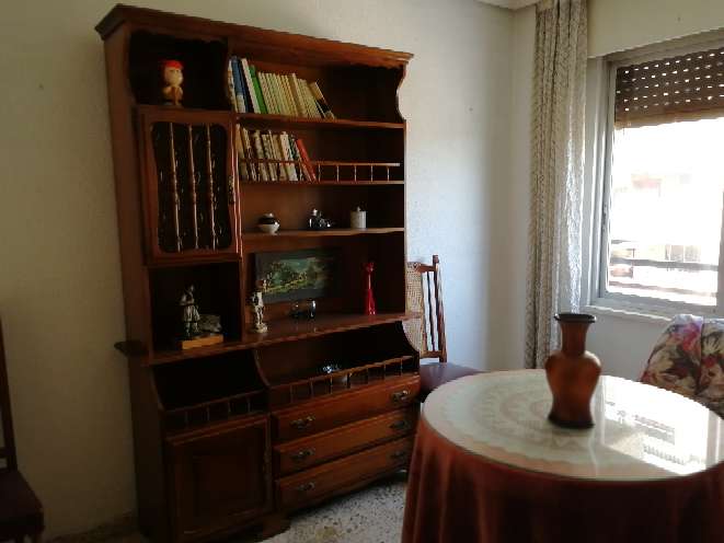 REGALO Muebles de comedor REGALO Muebles de comedor