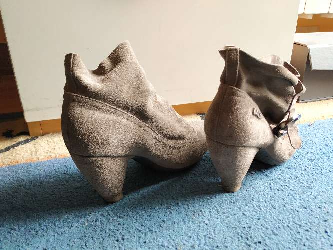 REGALO Botin con tacon 2