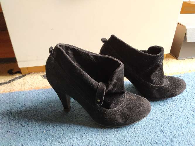 REGALO Botin con tacon 2