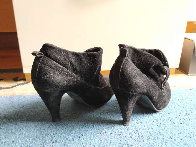 REGALO Botin con tacon 3