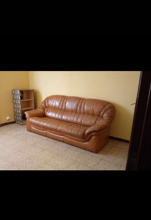 REGALO sofa piel. 2