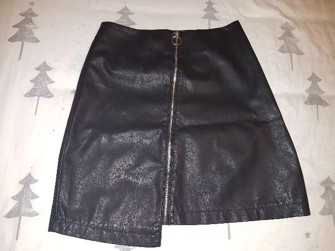 REGALO Faldas de Tiro Alto. Pul&Bear. 2