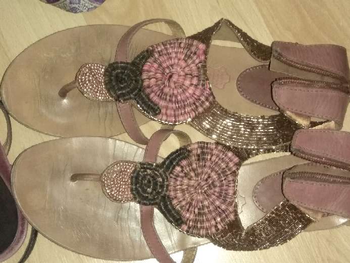 REGALO Sandalia mujer REGALO Sandalia mujer