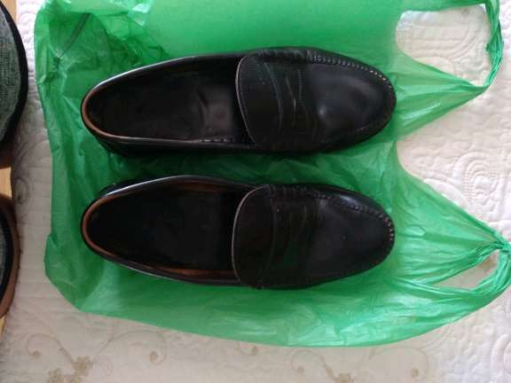 REGALO Lote de ropa 7. Fuenlabrada central. Ropa hombre 2