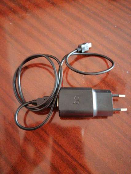 REGALO Cargador movil bq REGALO Cargador movil bq