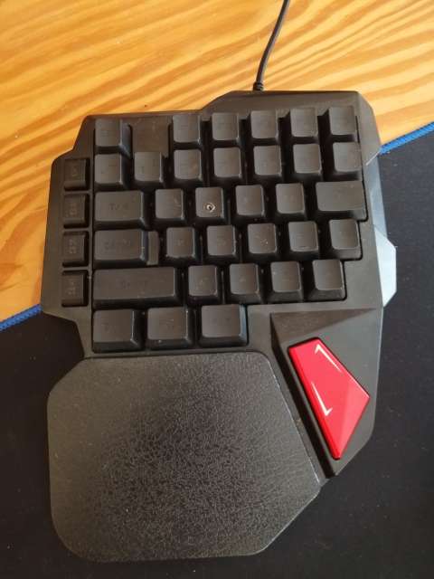 REGALO Teclado unimano. REGALO Teclado unimano.