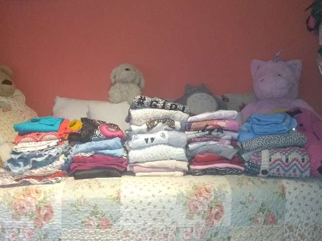 REGALO Ropa de nia 9 aos 3