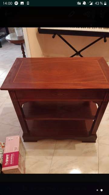 REGALO mueble tele con ruedas