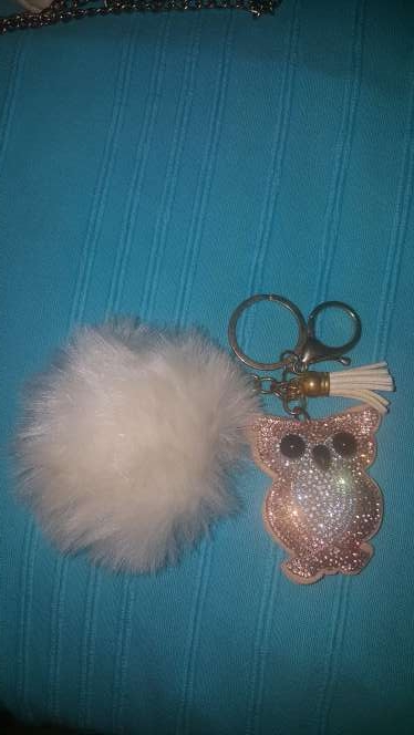 REGALO Llavero búho y pompón REGALO Llavero búho y pompón