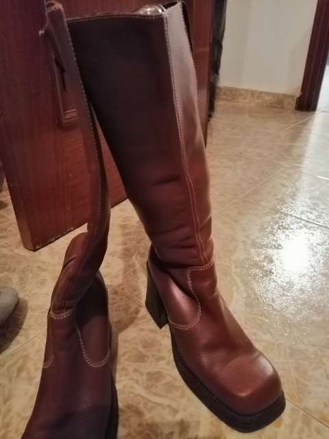 REGALO Botas de piel 40-41 3