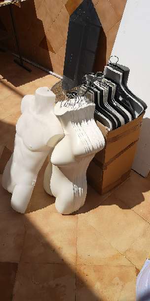 REGALO Cuerpos maniquíes ropa tienda REGALO Cuerpos maniquíes ropa tienda
