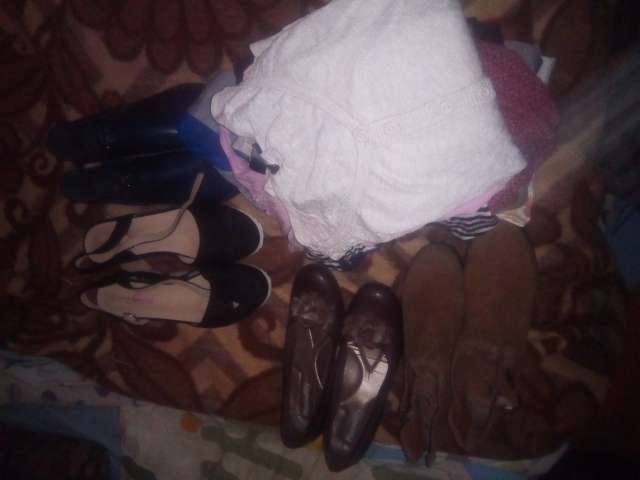 REGALO várias roupas mulher e sapatos REGALO várias roupas mulher e sapatos