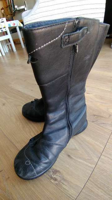 REGALO zapatillas y botas nia nmero 33 2