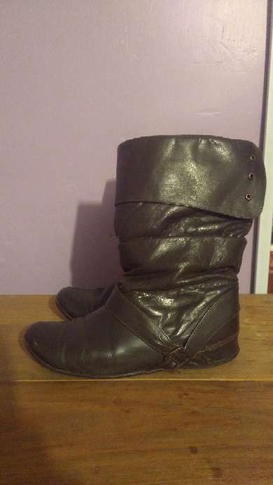 REGALO Botas café #4 REGALO Botas café #4