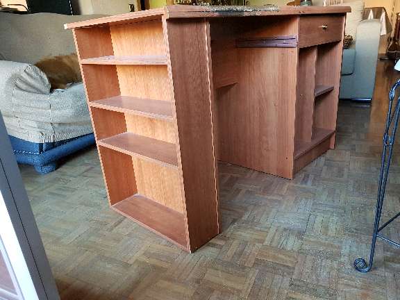 REGALO Mesa para PC o de despacho 2