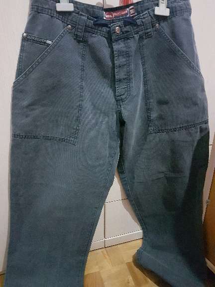 REGALO Vaqueros Talla L REGALO Vaqueros Talla L