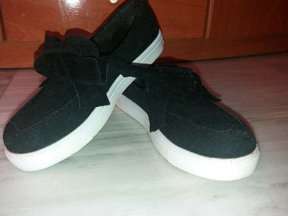 REGALO zaptos para chica en buen estado nuevos talla 38 REGALO zaptos para chica en buen estado nuevos talla 38