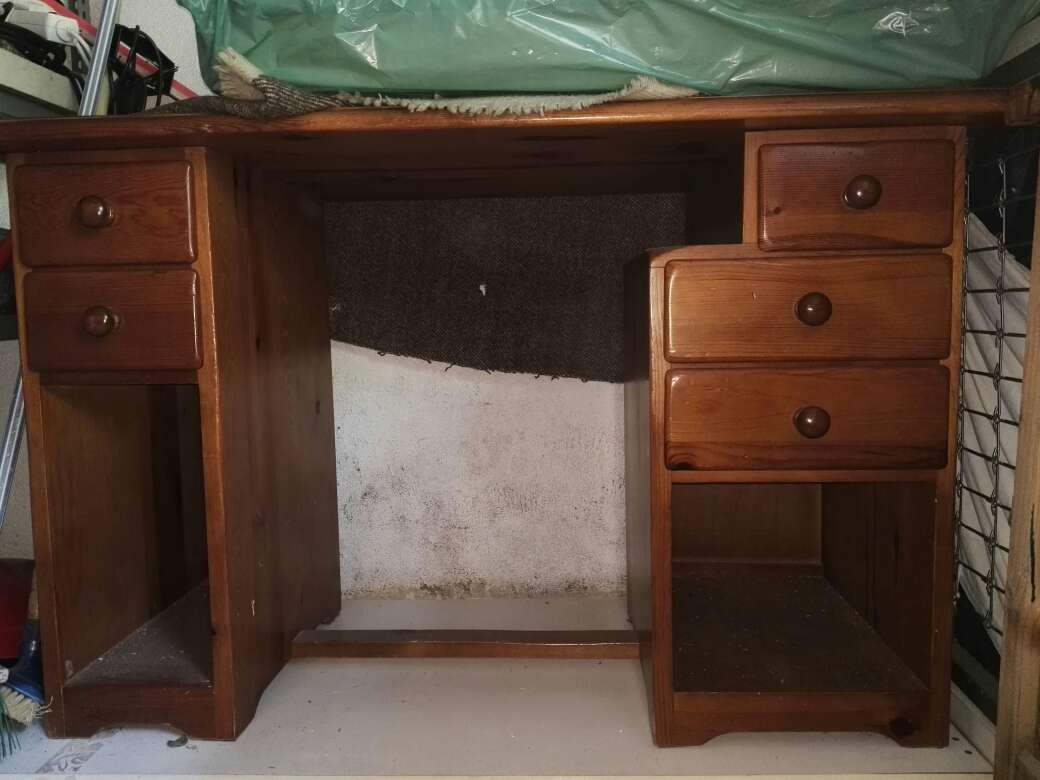 REGALO Mesa escritorio REGALO Mesa escritorio