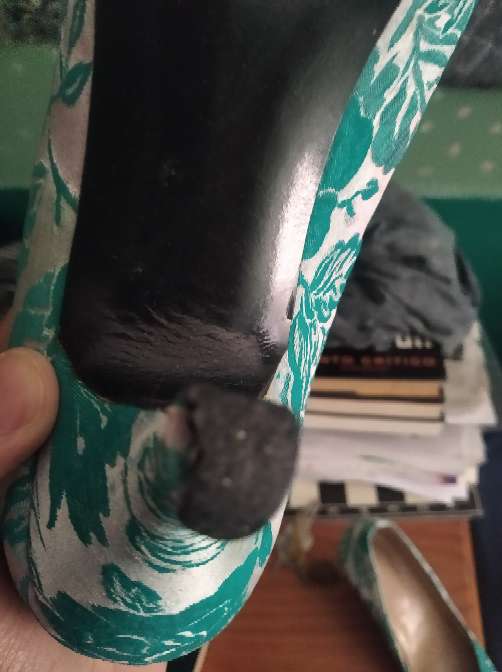 REGALO Zapatos con flores verdes estampadas 3