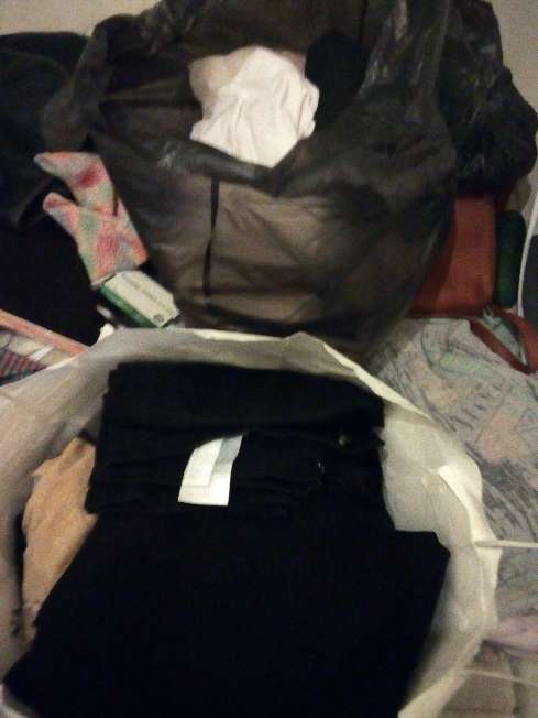 REGALO Ropa y calzado de mujer REGALO Ropa y calzado de mujer