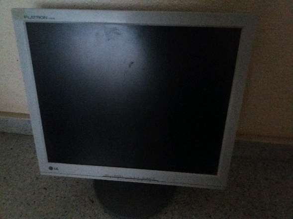 REGALO Monitor LG 1