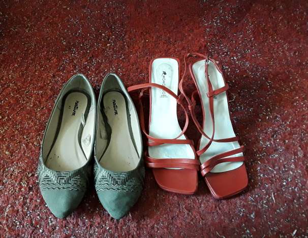 REGALO Sandalias, zapatos REGALO Sandalias, zapatos