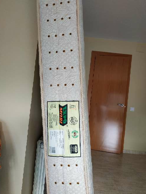 REGALO Colchones y somier de lamas con patas 3