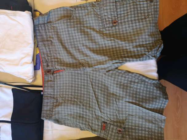 REGALO Chndal Adidas y ms ropa de talla M y 42-44 de pantaln. Solo entrega en malaga 3