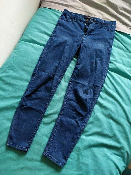 REGALO pantalones vaqueros 36 REGALO pantalones vaqueros 36