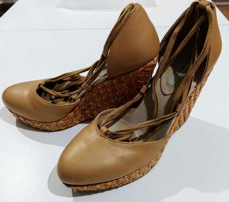 REGALO Zapatos talla 37 y medio 2