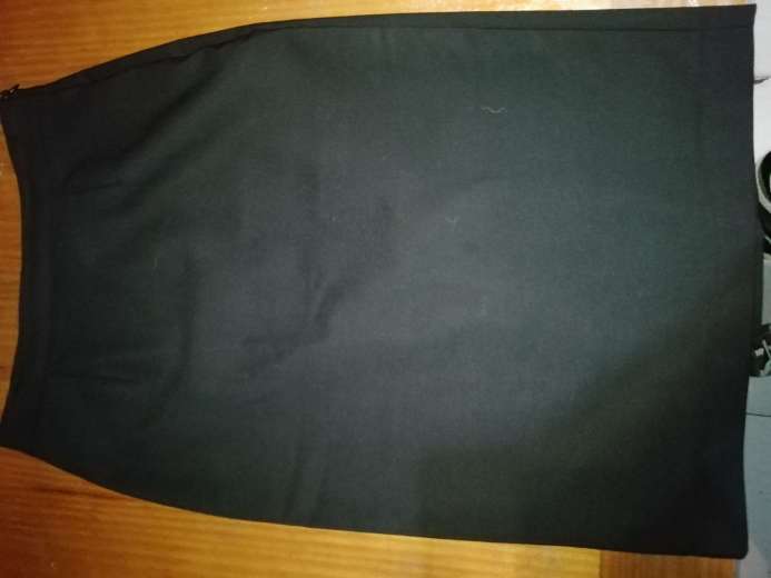 REGALO Falda negra mujer REGALO Falda negra mujer