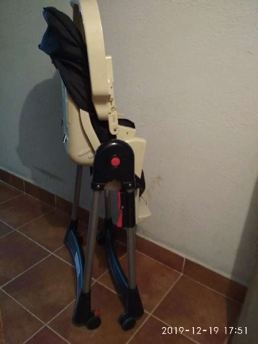 REGALO Trona beb para comer 3