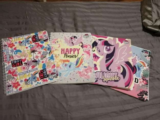 REGALO Libretas para la. Escuela