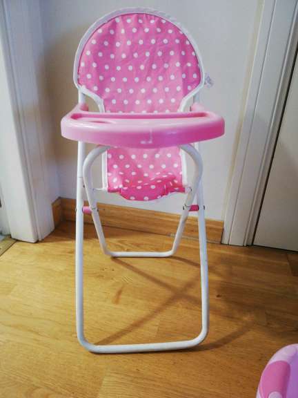 REGALO carrito, trona y baerita de mueca 4