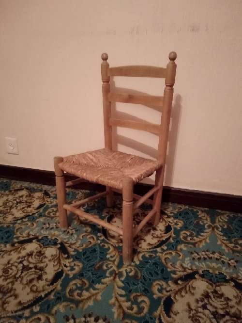 REGALO Silla de madera con asiento de paja REGALO Silla de madera con asiento de paja
