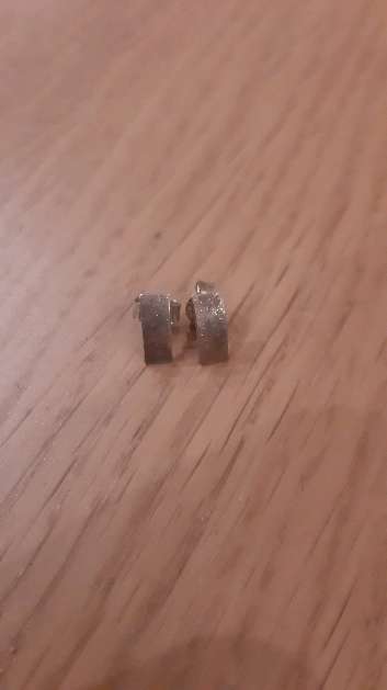 REGALO Pendientes dorados por regalar REGALO Pendientes dorados por regalar