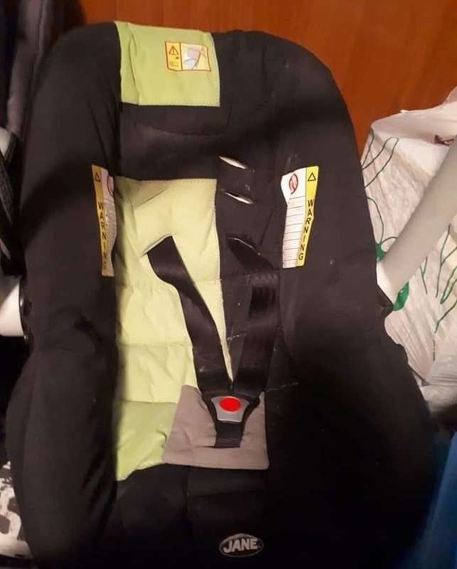 REGALO carro y maxicosi 2