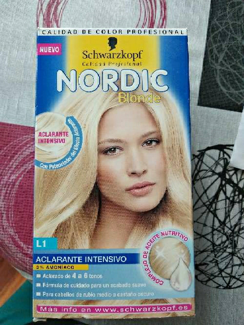 REGALO Aclarante intensivo Nordic Blonde L1 de Schwarzkopf