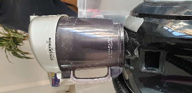 REGALO Aspirador Ufesa 1800 Turbo Power 3