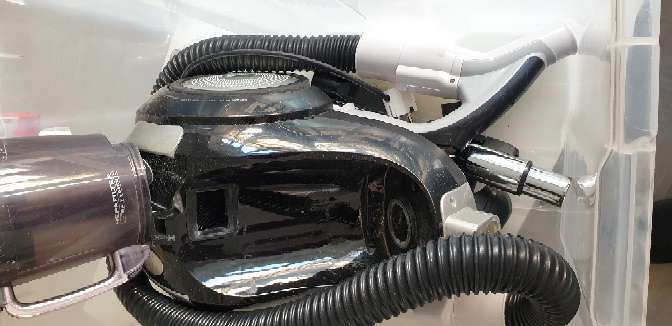 REGALO Aspirador Ufesa 1800 Turbo Power 2