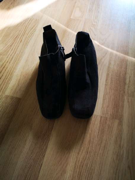 REGALO Bota cuero num. 37