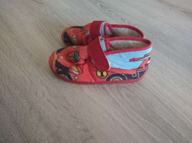 REGALO Zapatillas estar en casa.
Se entregan en Móstoles. REGALO Zapatillas estar en casa.
Se entregan en Móstoles.