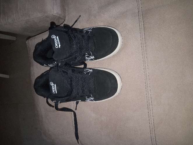 REGALO chaqueta y un par de zapato de chico REGALO chaqueta y un par de zapato de chico